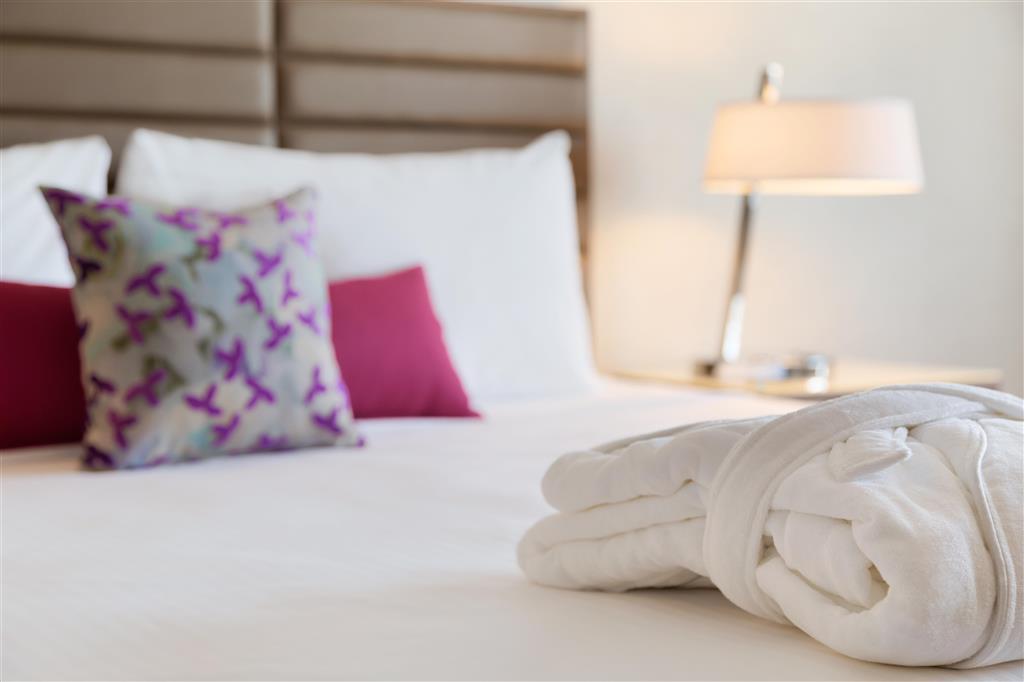 Coast Edmonton Plaza Hotel By Apa חדר תמונה