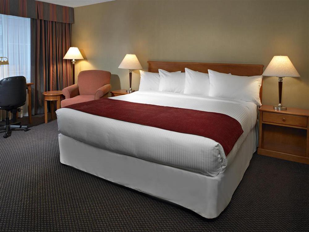 Coast Edmonton Plaza Hotel By Apa חדר תמונה